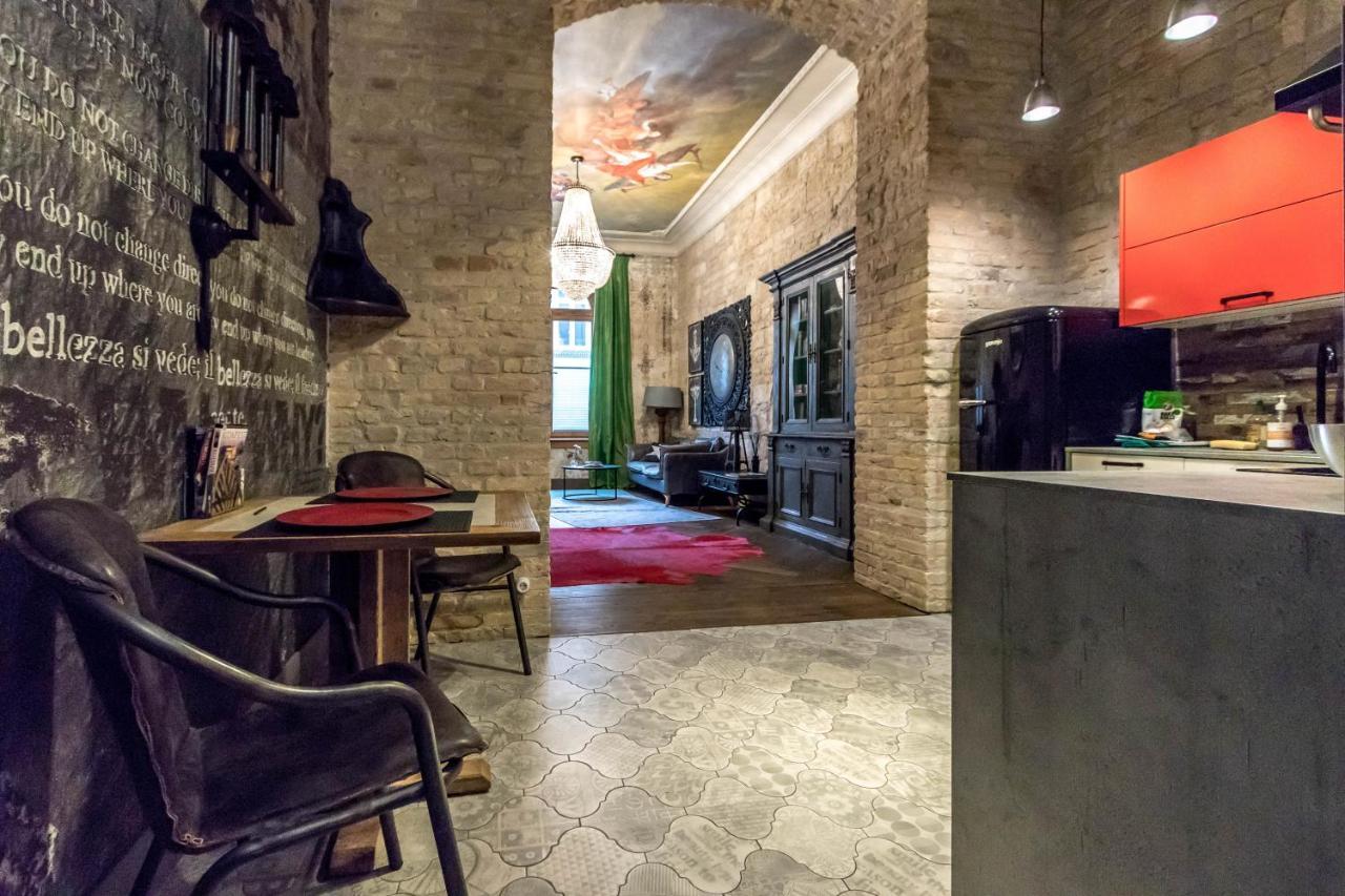 Castle Downtown Apartment Budapest Bagian luar foto